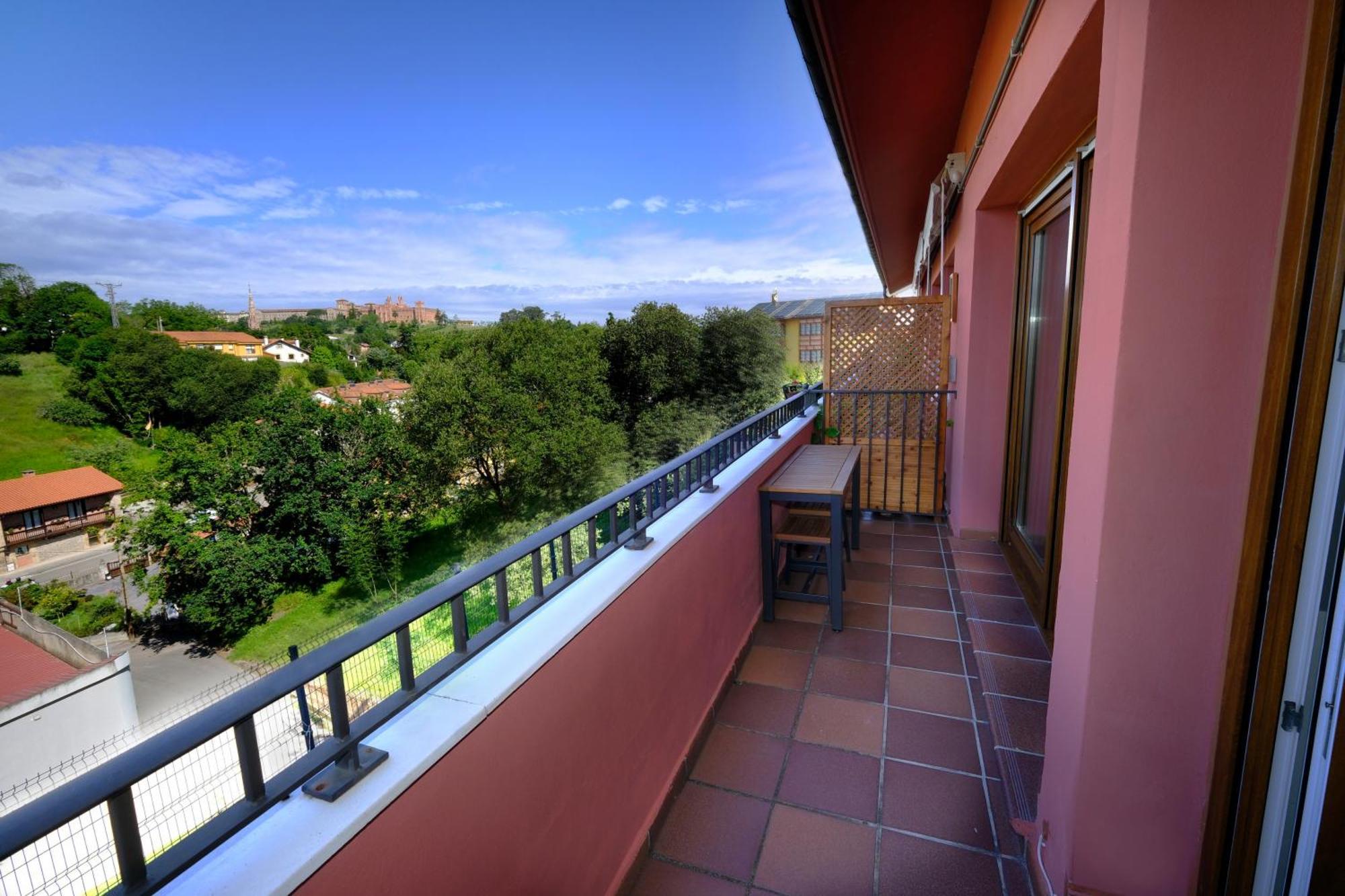 Comillas Pueblo El Capricho Bagian luar foto
